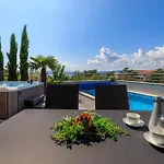 Kuca Nena Case de vacanță