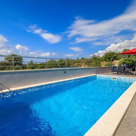 Kuca Nena Holiday home *